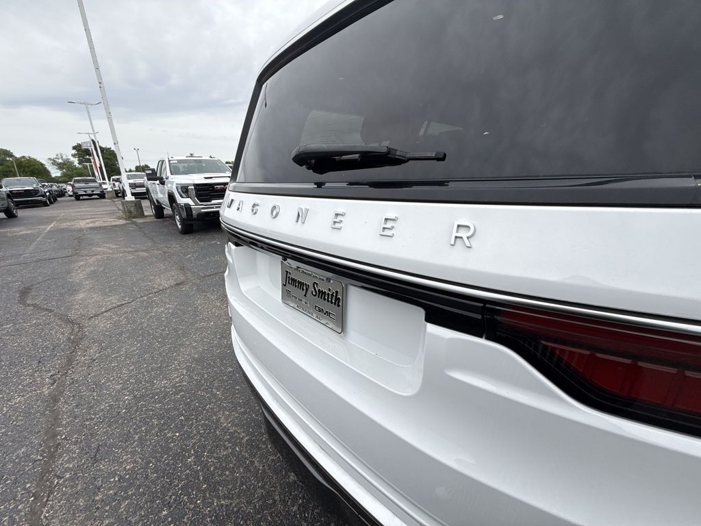 2022 Jeep Wagoneer Series II - Photo 38