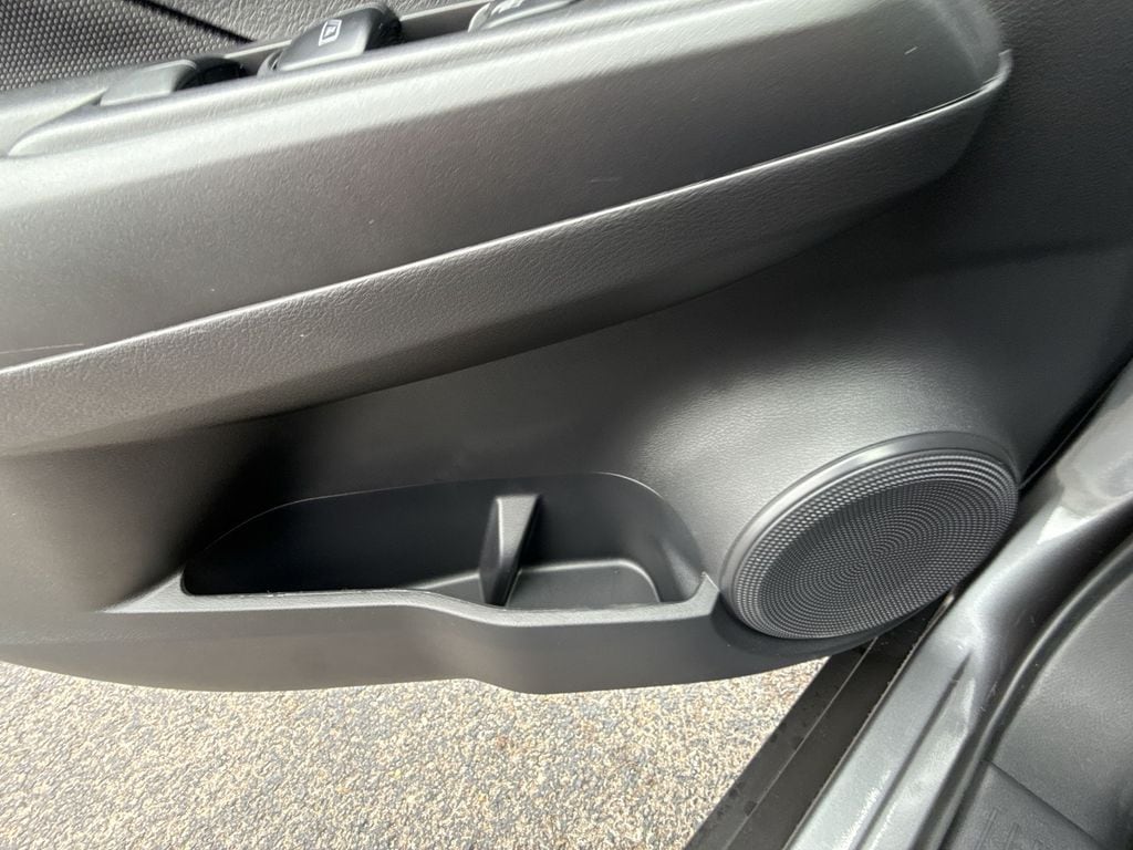 2024 Nissan Kicks S - Photo 31
