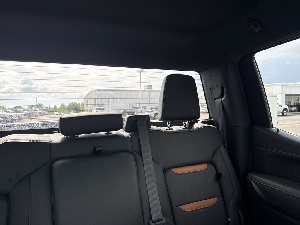 2021 GMC Sierra 1500 AT4 - Photo 13