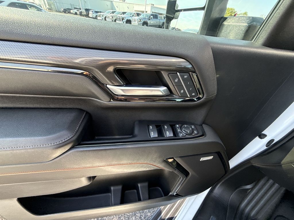 2024 GMC Sierra 2500HD AT4 - Photo 29