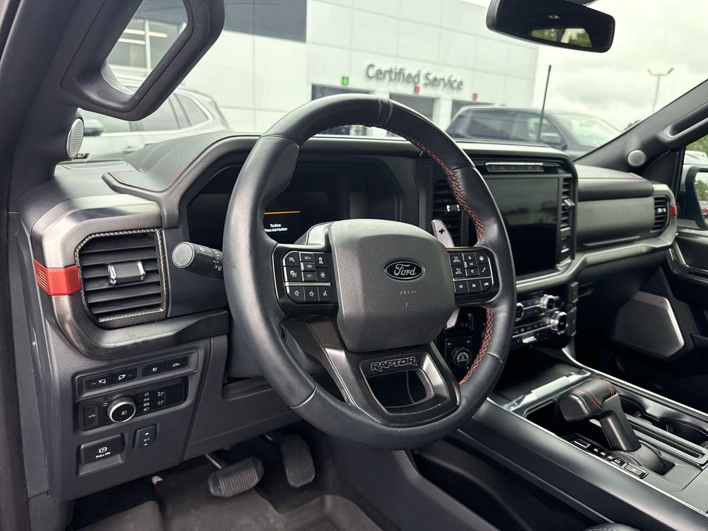 2024 Ford F-150 Raptor - Photo 17