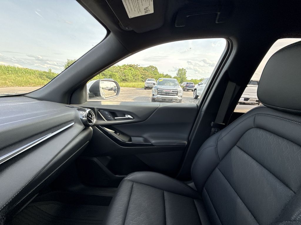 2025 Chevrolet Equinox LT - Photo 15
