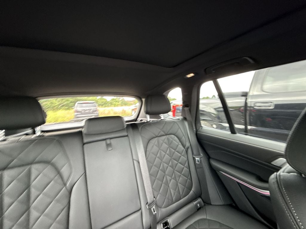 2025 BMW X5 40i - Photo 12
