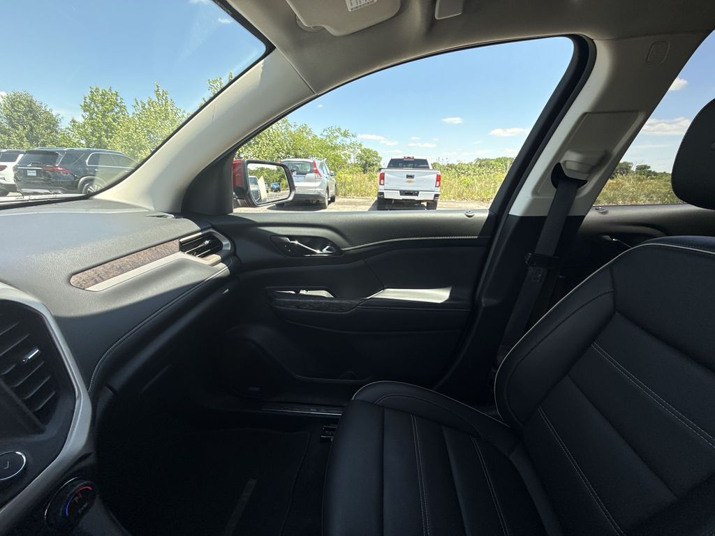 2021 GMC Acadia Denali - Photo 26
