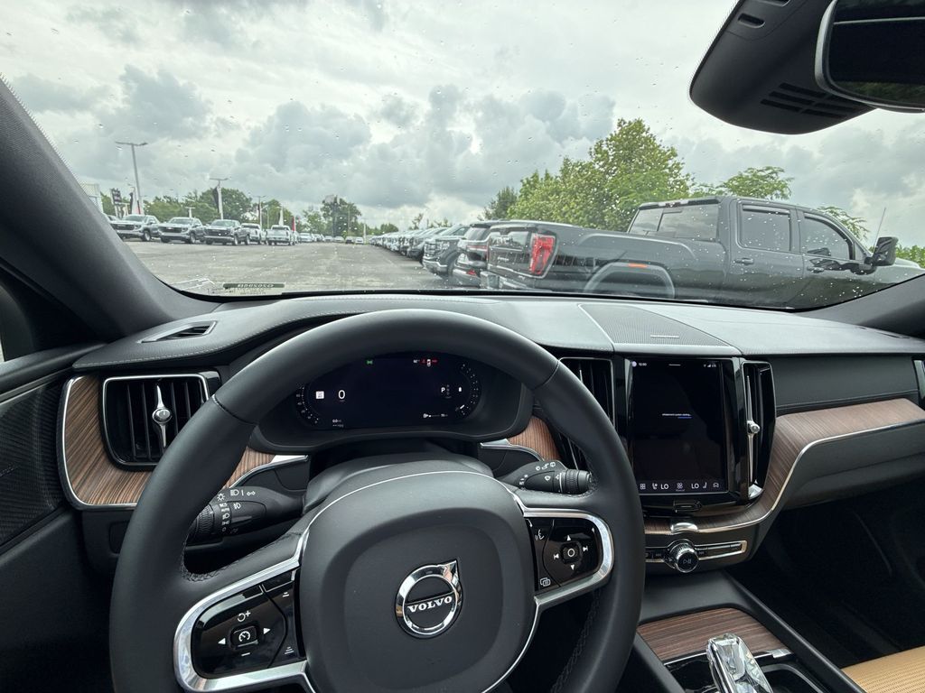 2023 Volvo XC60 Ultimate - Photo 16