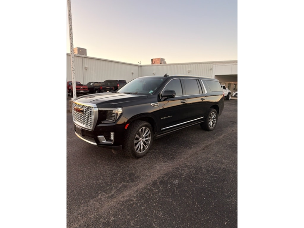 Used 2021 GMC Yukon XL Denali SUV