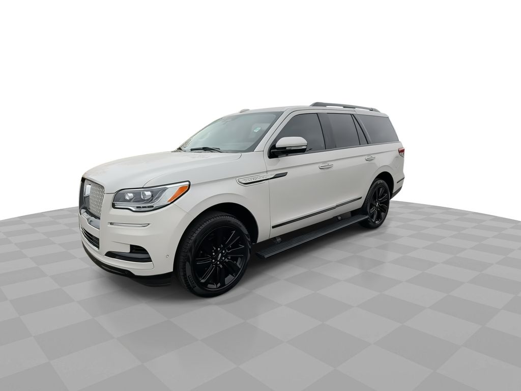 2024 Lincoln Navigator Reserve photo 3