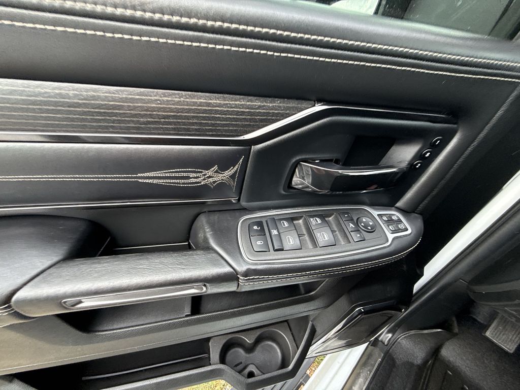 2024 RAM Ram 3500 Pickup Limited - Photo 30