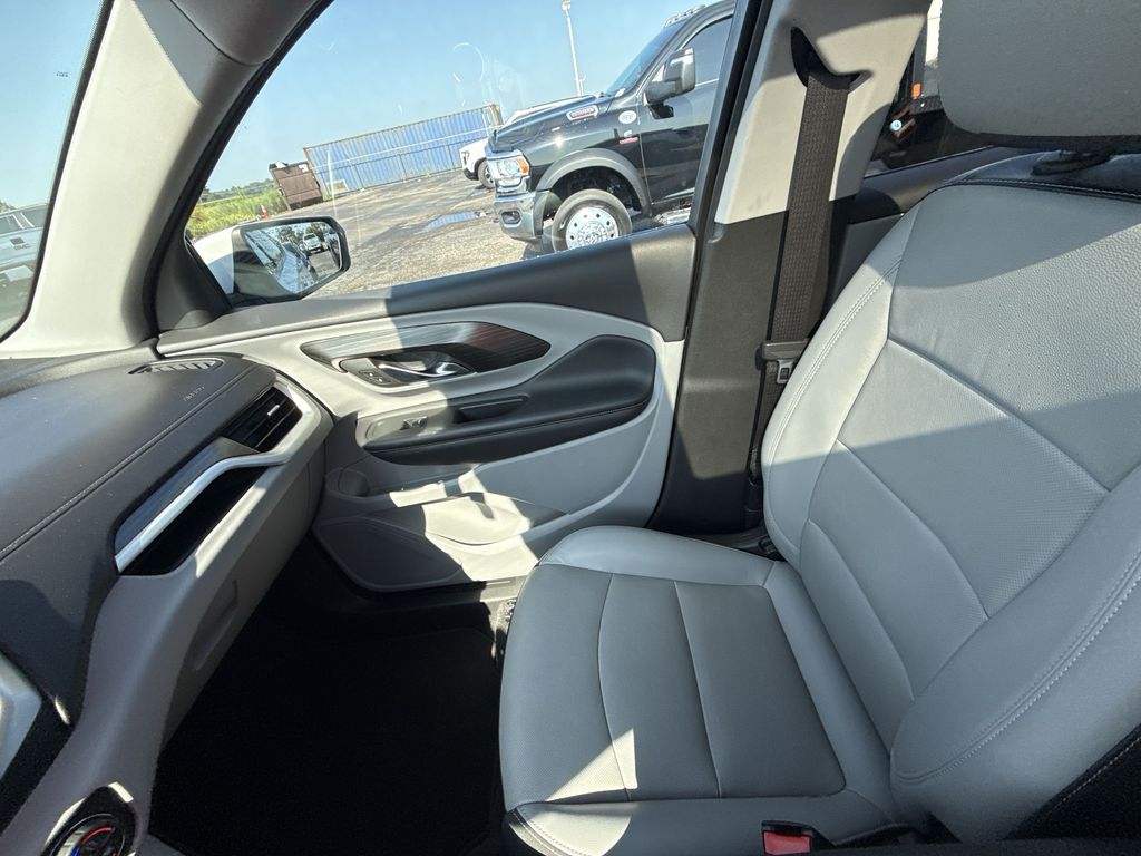 2022 GMC Terrain SLT - Photo 26