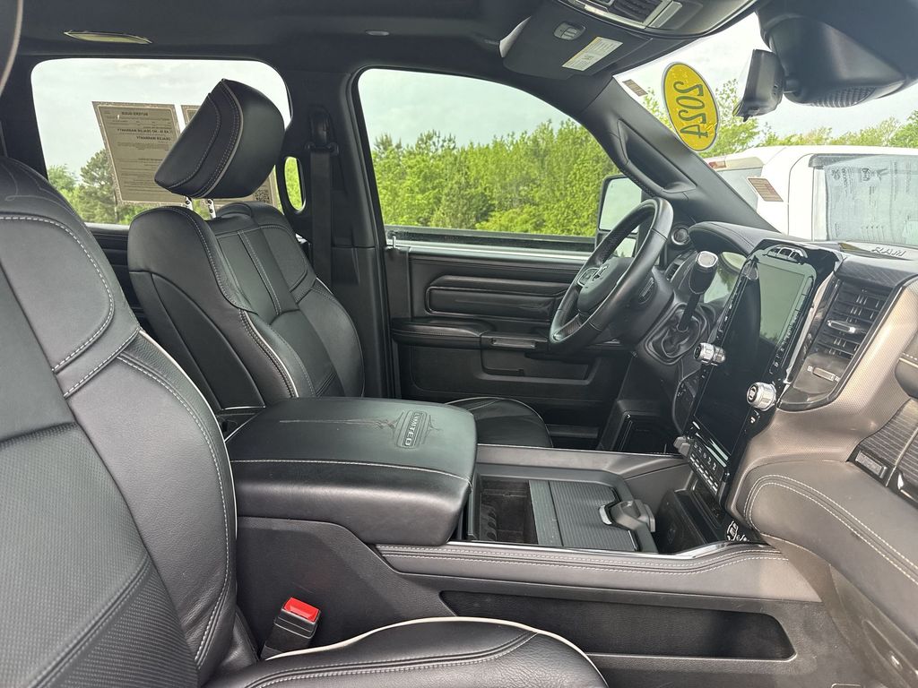 2024 RAM Ram 3500 Pickup Limited - Photo 14