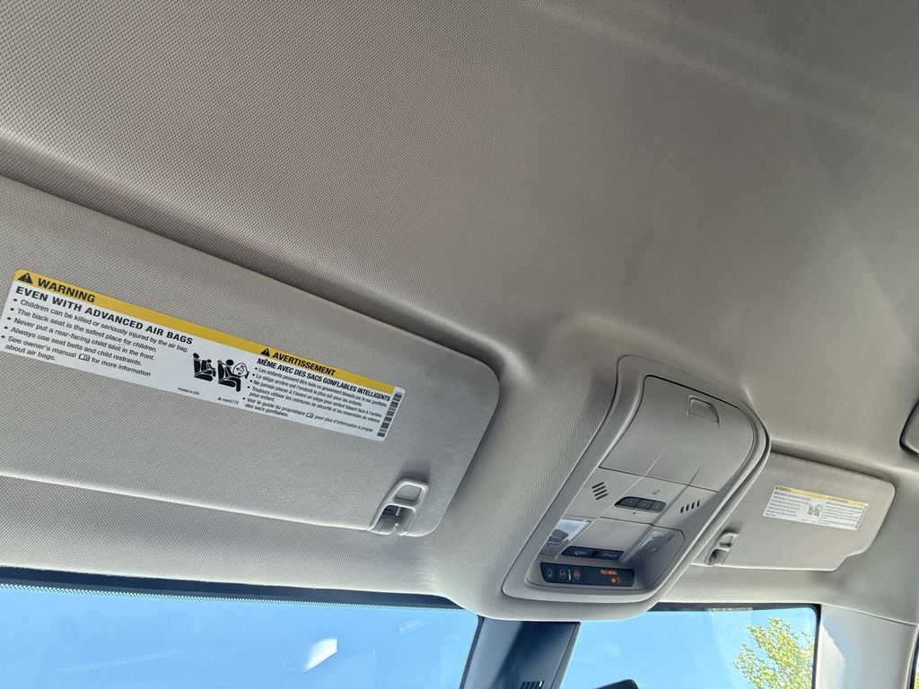 2021 GMC Acadia Denali - Photo 25