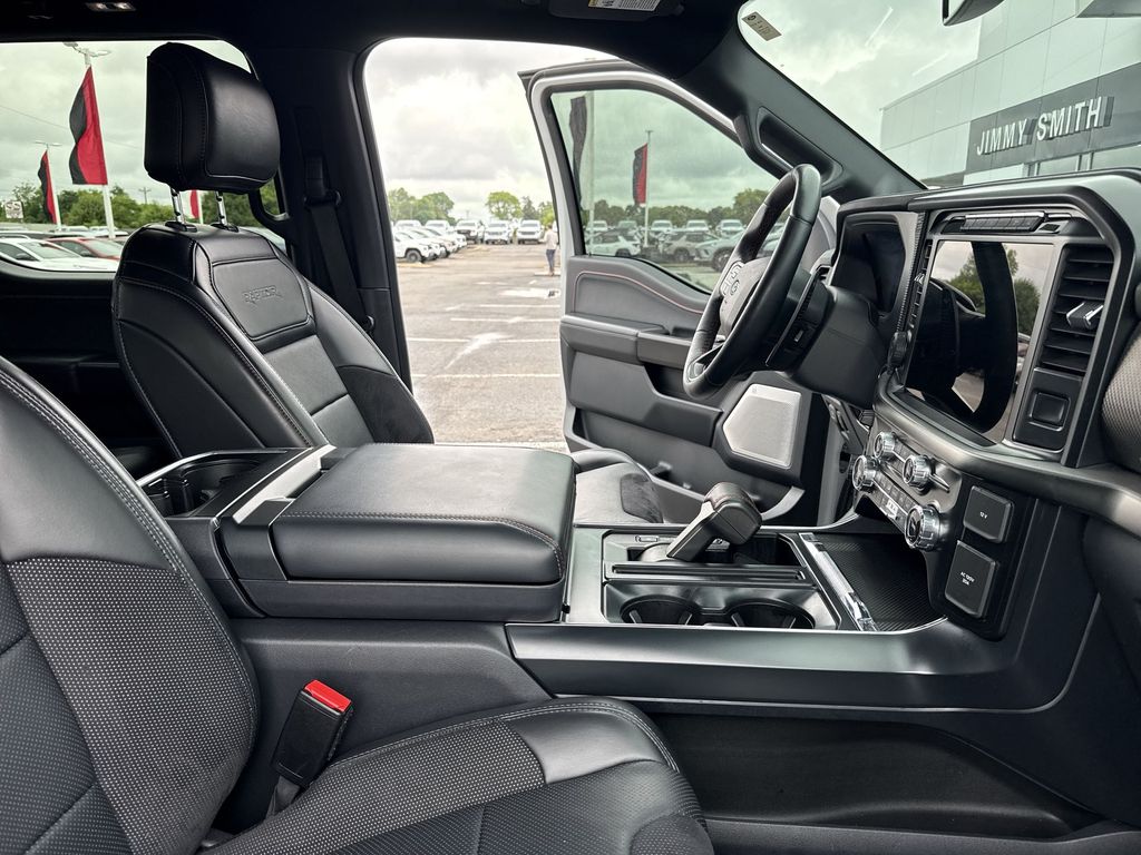 2024 Ford F-150 Raptor - Photo 15