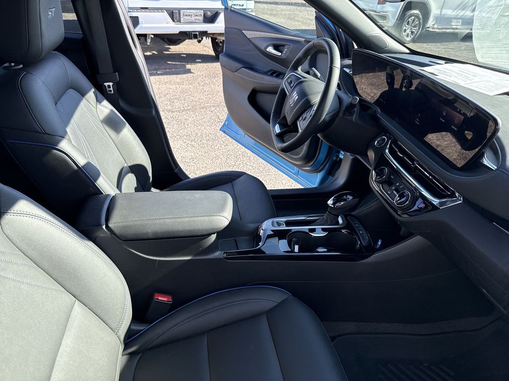 2025 Buick Envista Sport Touring - Photo 35