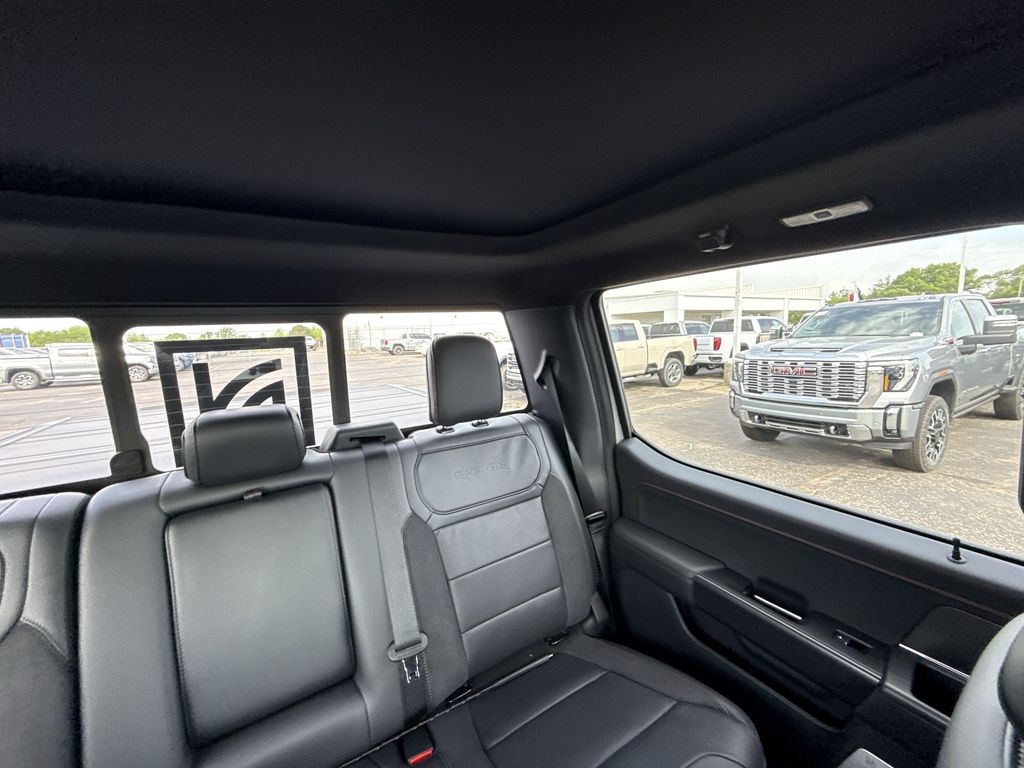 2025 Ford F-150 Raptor - Photo 12
