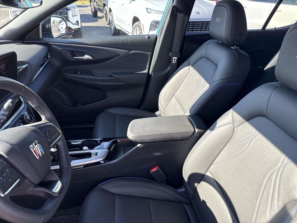 2025 Buick Envista Sport Touring - Photo 15