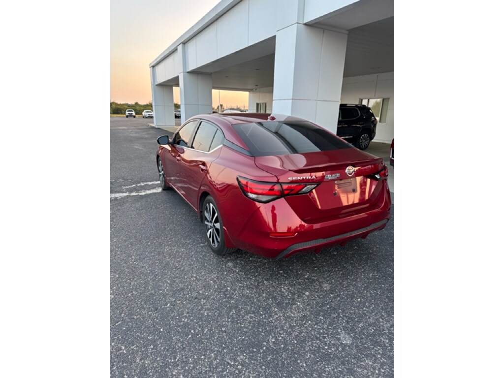 2021 Nissan Sentra SV photo 3