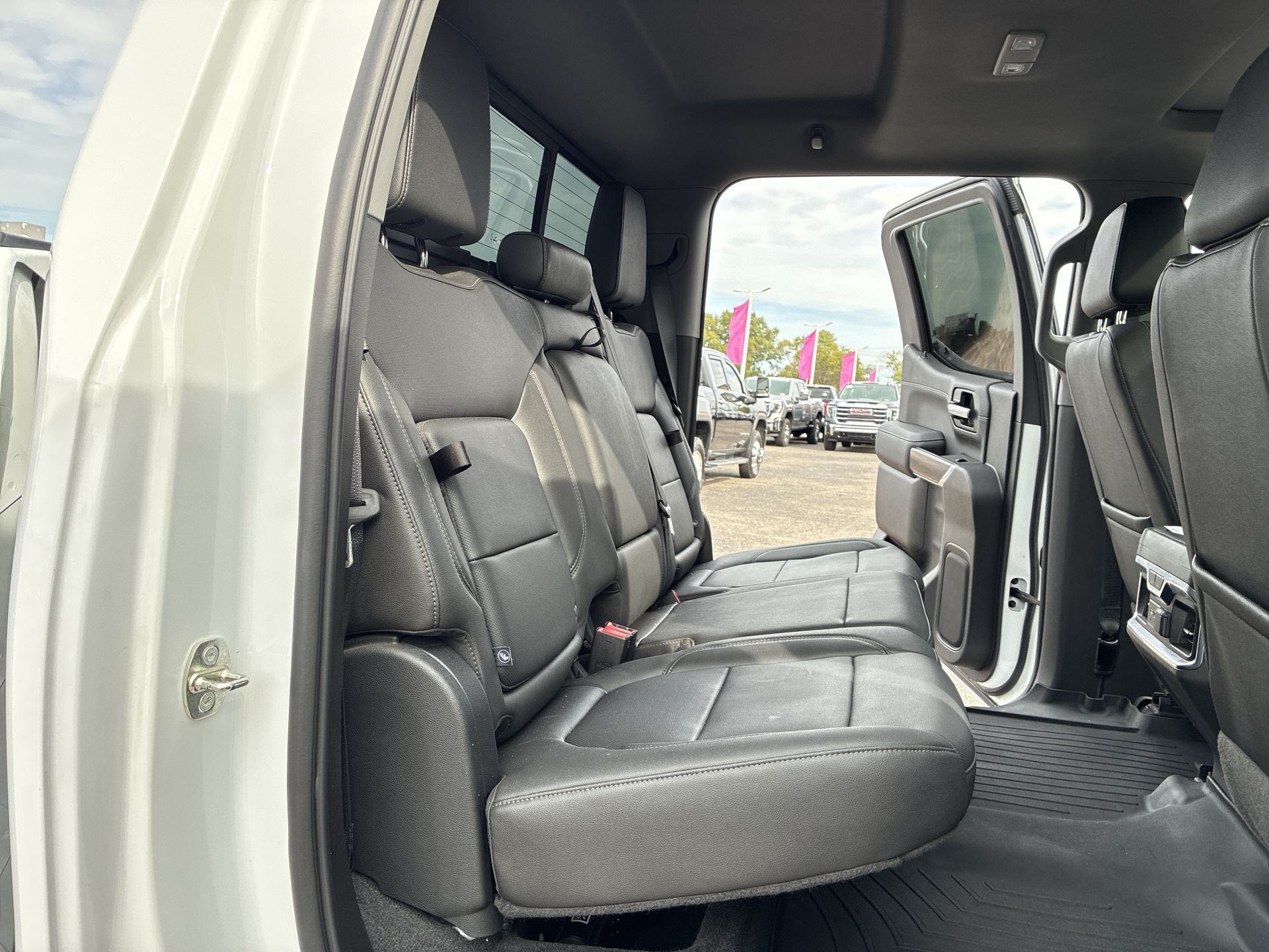 2021 GMC Sierra 1500 SLT - Photo 34