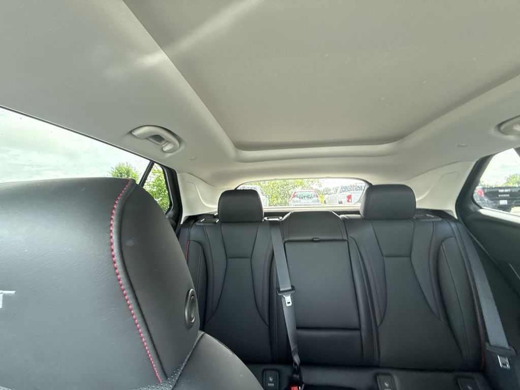 2023 Buick Envision Essence - Photo 28