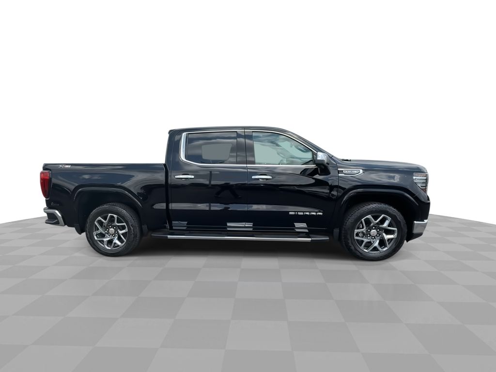 2024 GMC Sierra 1500 SLT - Photo 9