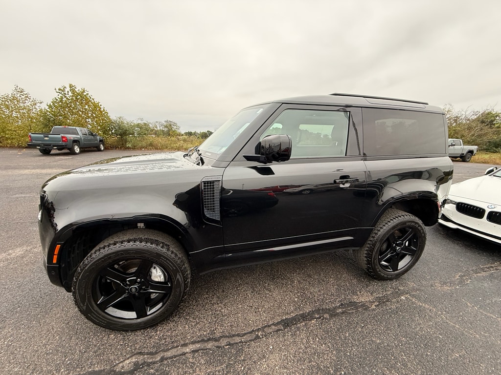 Used 2022 Land Rover Defender 90 X-Dynamic SE SUV