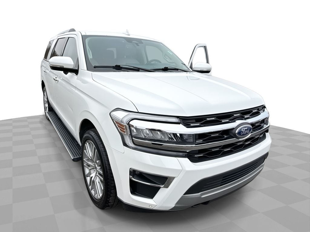 2023 Ford Expedition Limited's photo