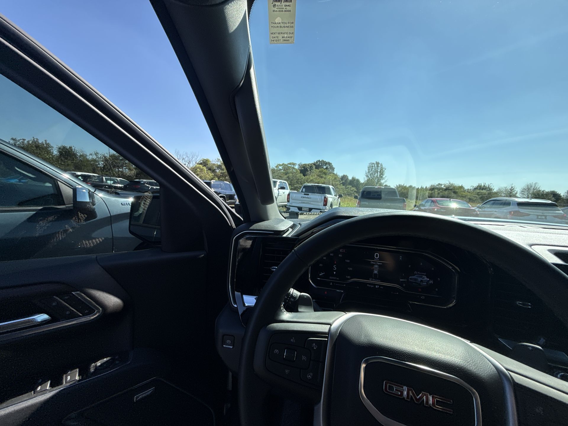 2025 GMC Sierra 1500 SLT - Photo 15
