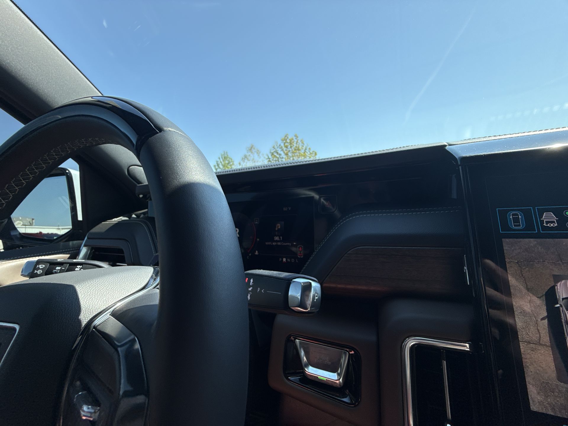 2026 GMC Yukon Denali Ultimate - Photo 22
