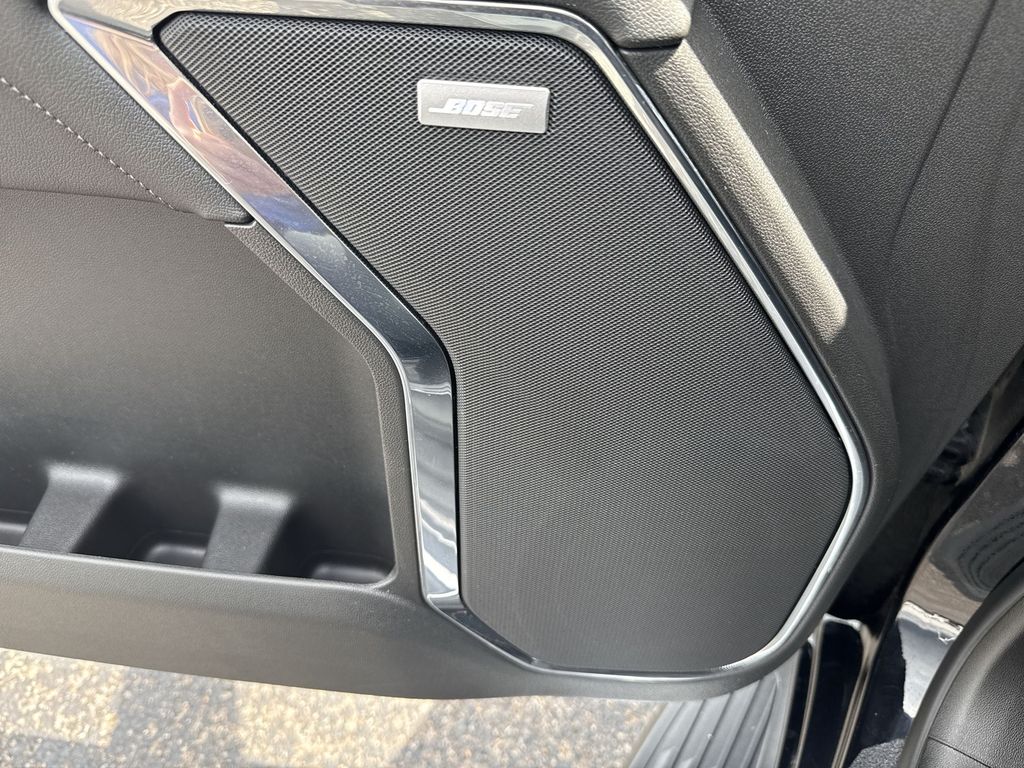 2024 GMC Sierra 1500 SLT - Photo 31
