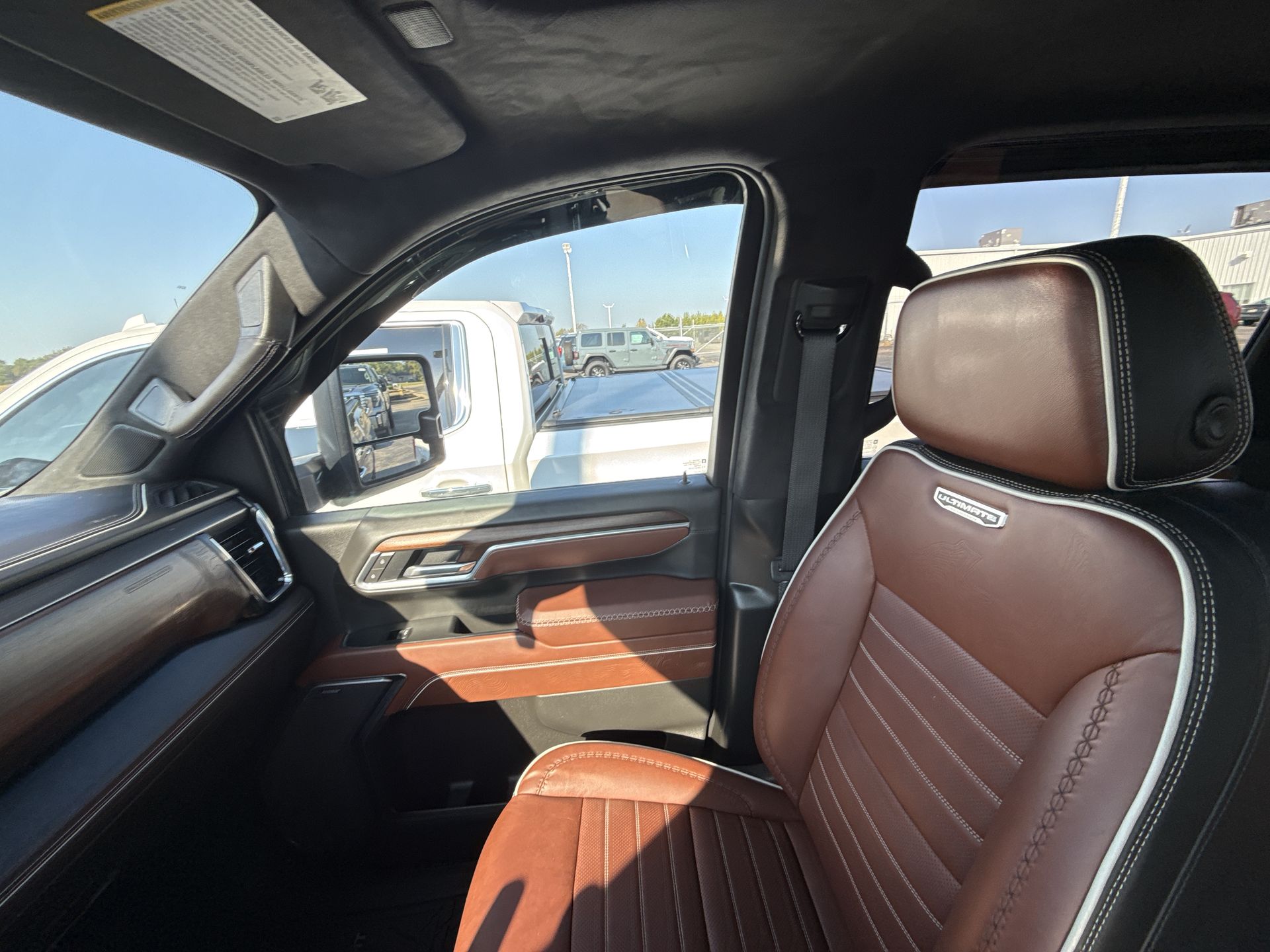 2025 GMC Sierra 2500HD Denali Ultimate - Photo 15