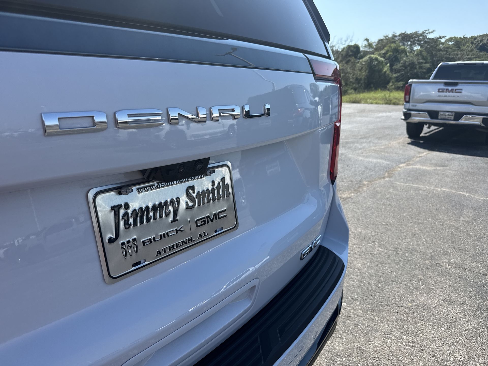 2026 GMC Yukon Denali Ultimate - Photo 38