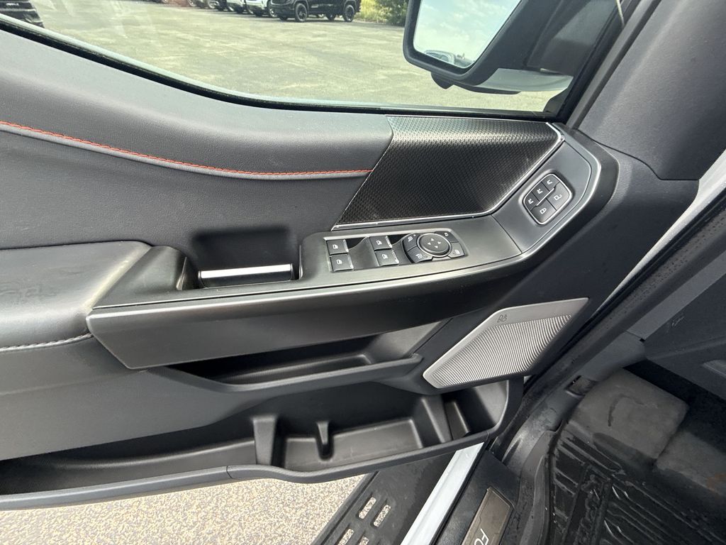 2025 Ford F-150 Raptor - Photo 30