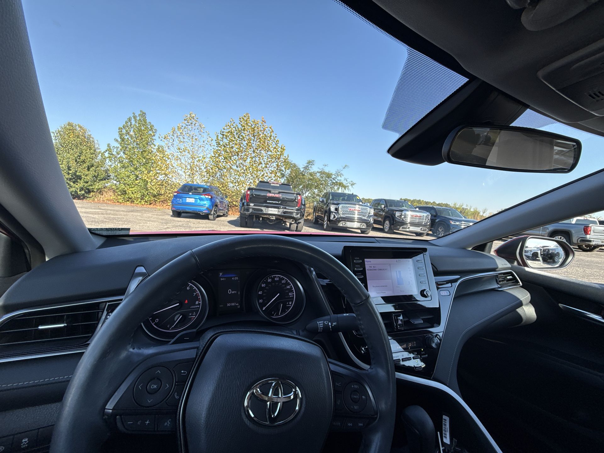2023 Toyota Camry SE - Photo 16