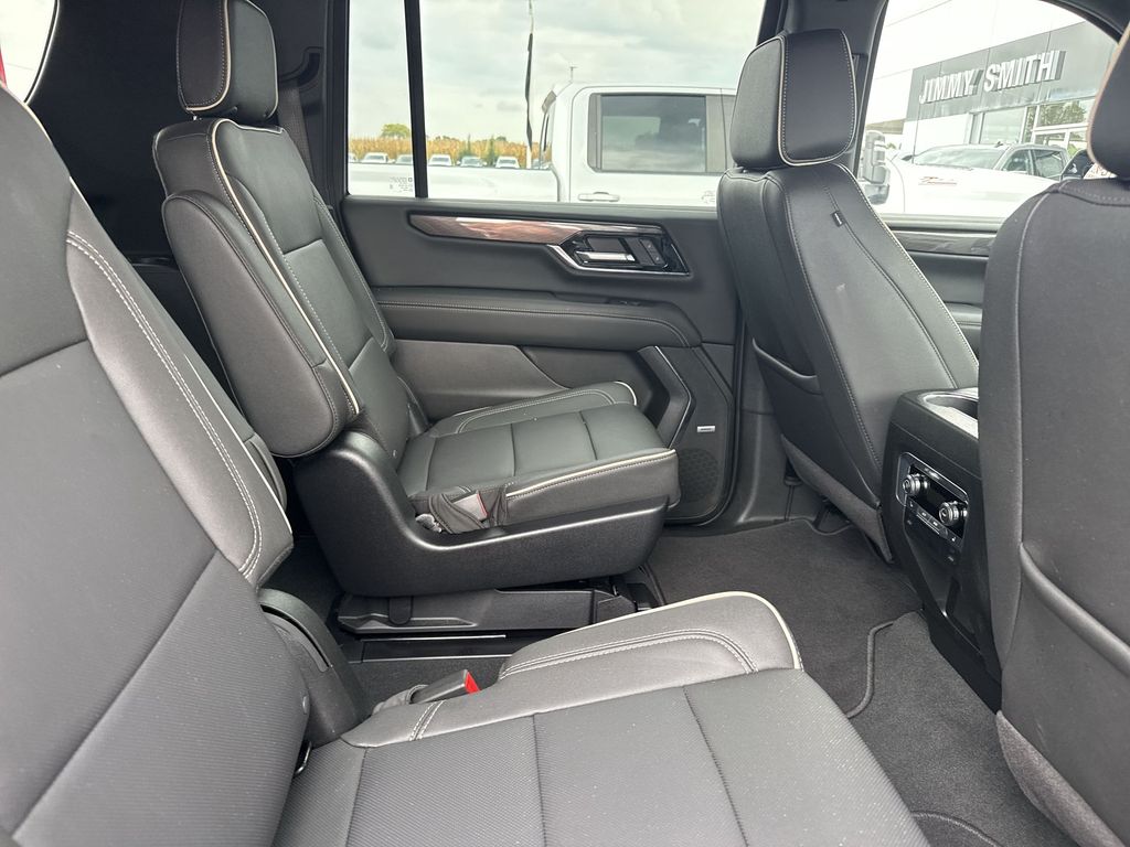2026 GMC Yukon XL Elevation - Photo 33