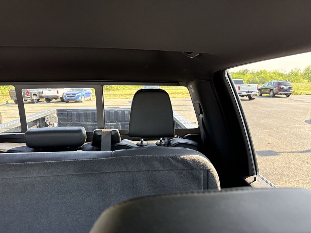2024 GMC Sierra 2500HD AT4 - Photo 12