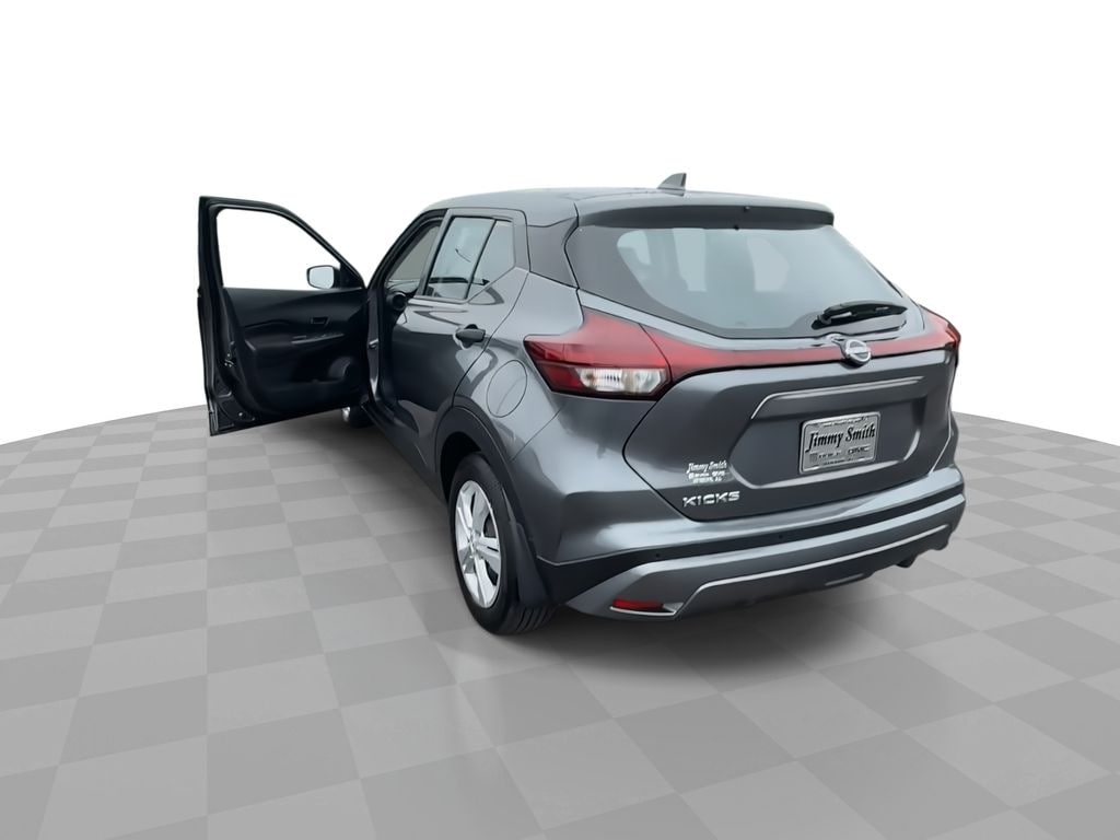 2024 Nissan Kicks S - Photo 6