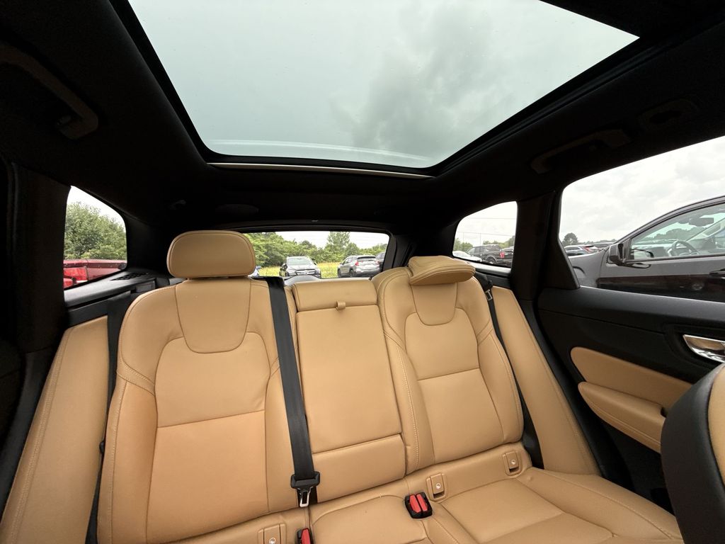 2023 Volvo XC60 Ultimate - Photo 28