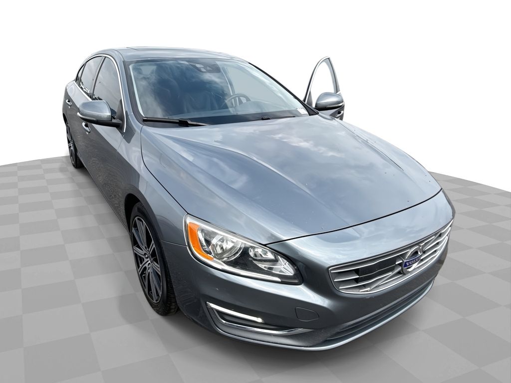 2017 Volvo S60 T5 AWD Inscription's photo