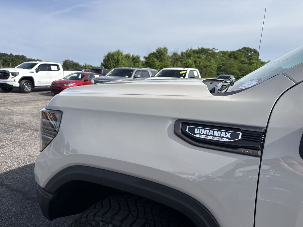 2026 GMC Sierra 1500 AT4X - Photo 37