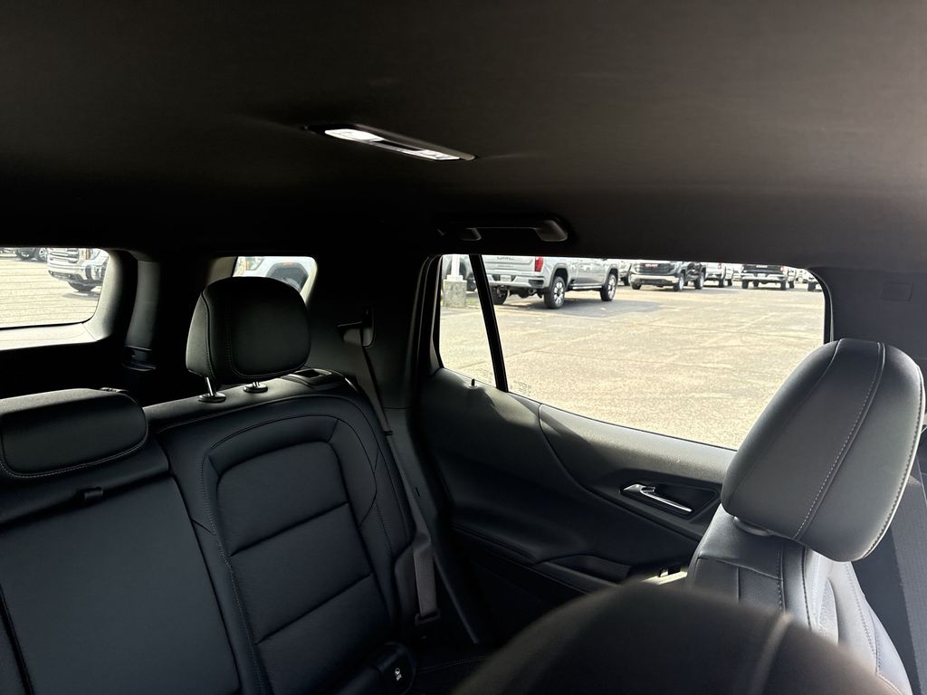 2025 Chevrolet Equinox LT - Photo 14