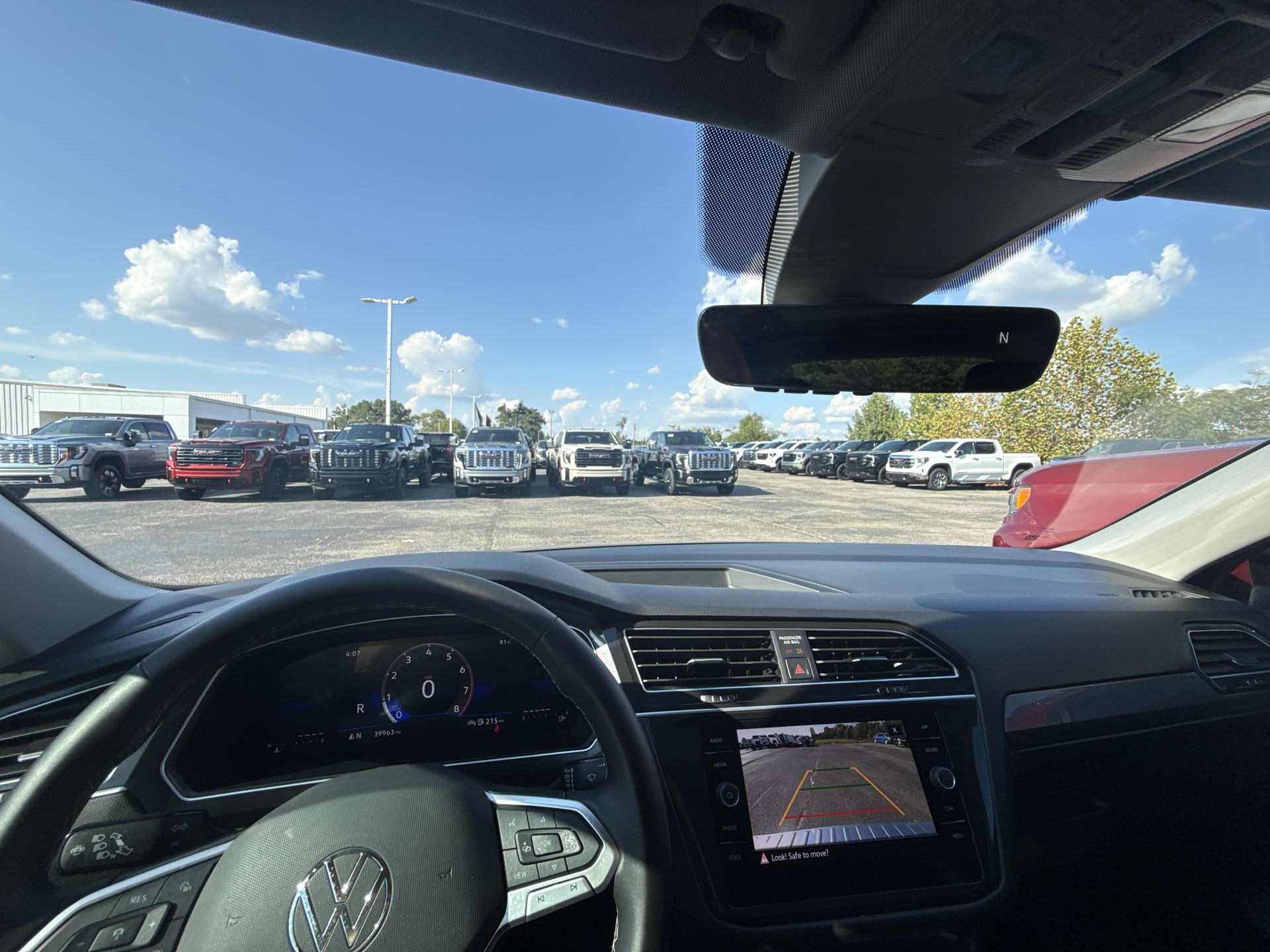 2024 Volkswagen Tiguan SE - Photo 27