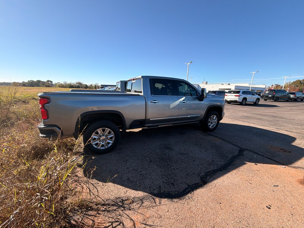 Used 2024 Chevrolet Silverado 2500 HD High Country Truck