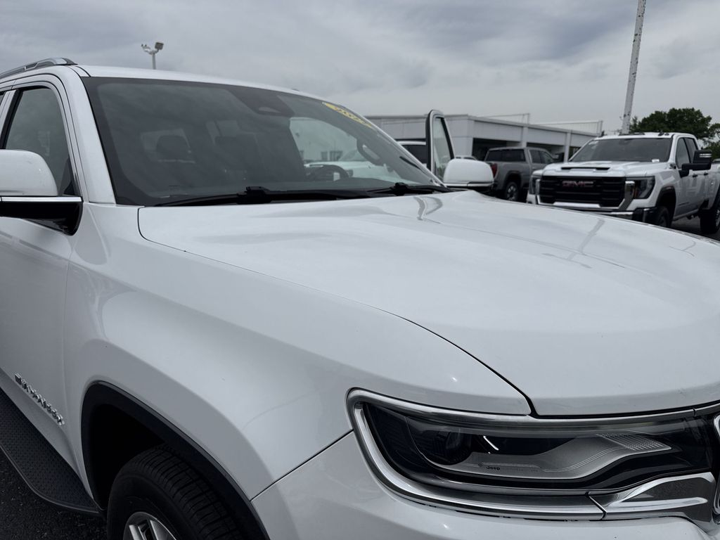 2022 Jeep Wagoneer Series II - Photo 37