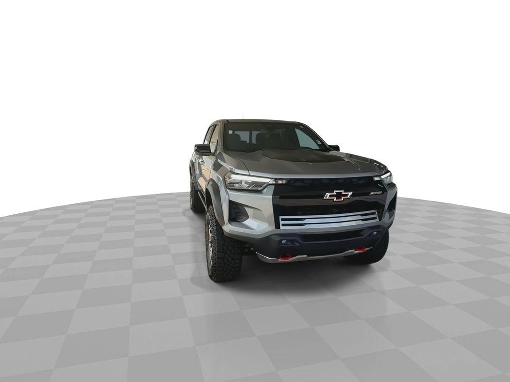 2024 Chevrolet Colorado ZR2 photo 2