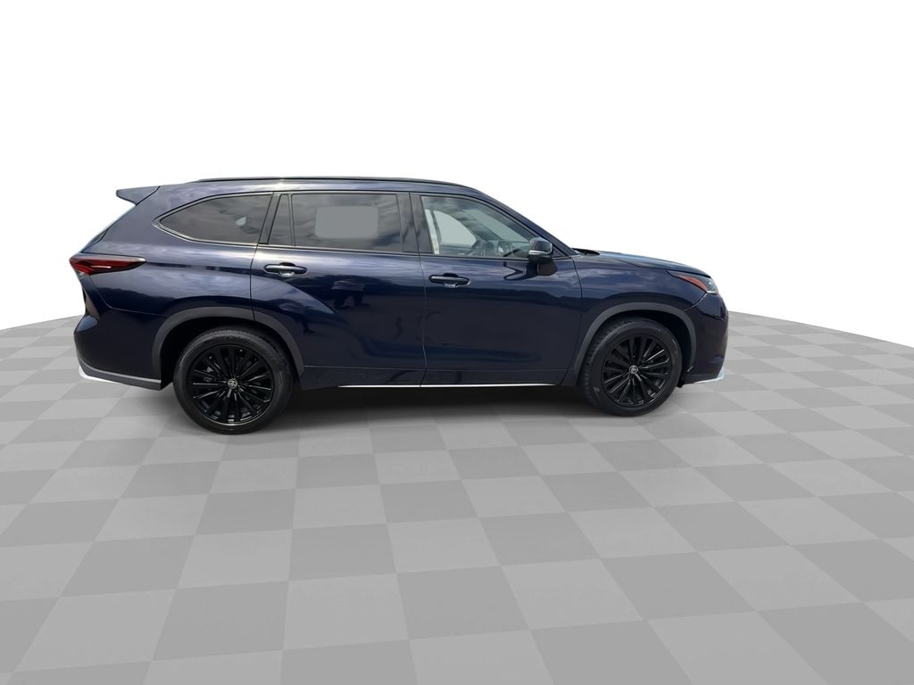 2024 Toyota Highlander LE - Photo 9
