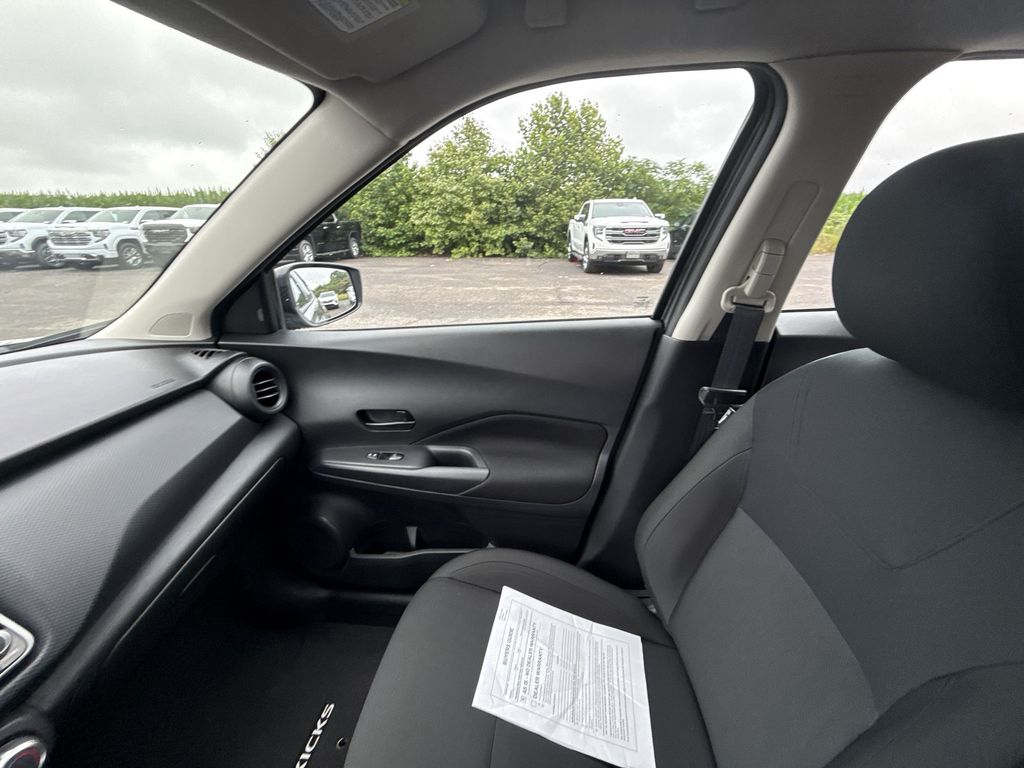 2024 Nissan Kicks S - Photo 15