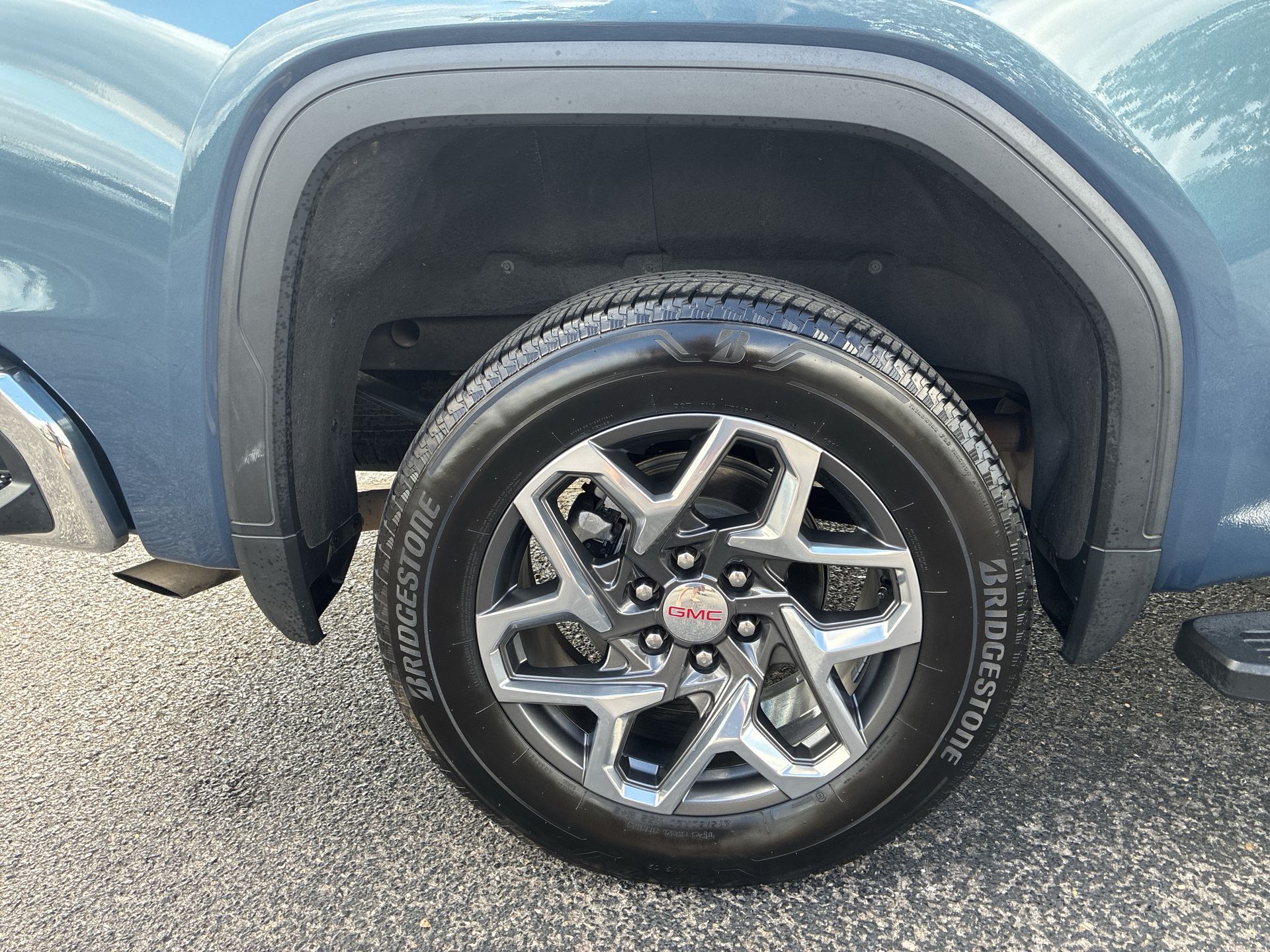 2024 GMC Sierra 1500 SLT - Photo 39