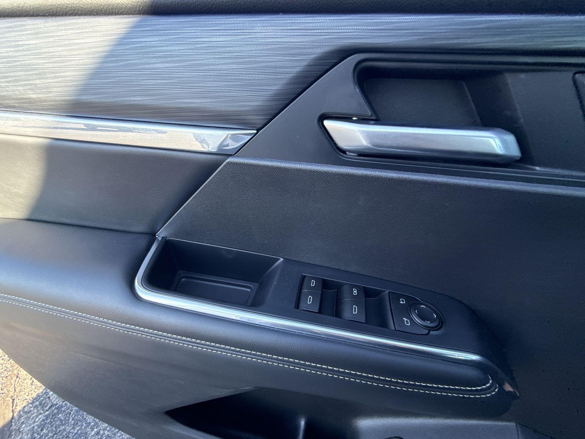 2026 GMC Acadia Elevation - Photo 30