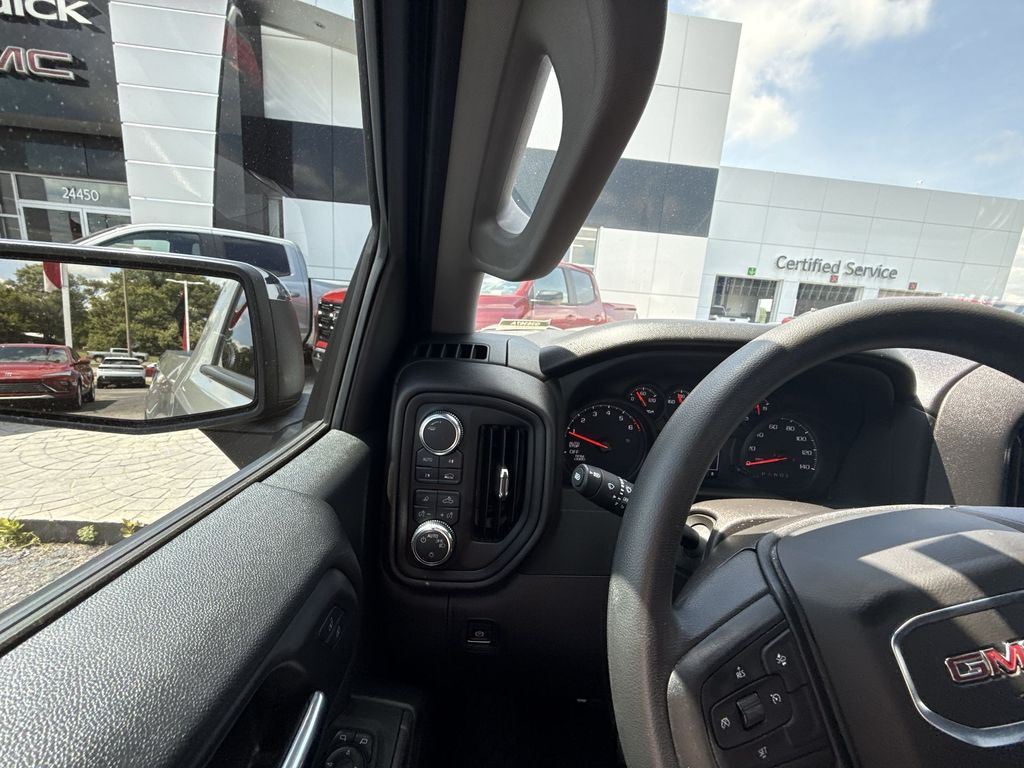 2024 GMC Sierra 1500 Pro - Photo 24