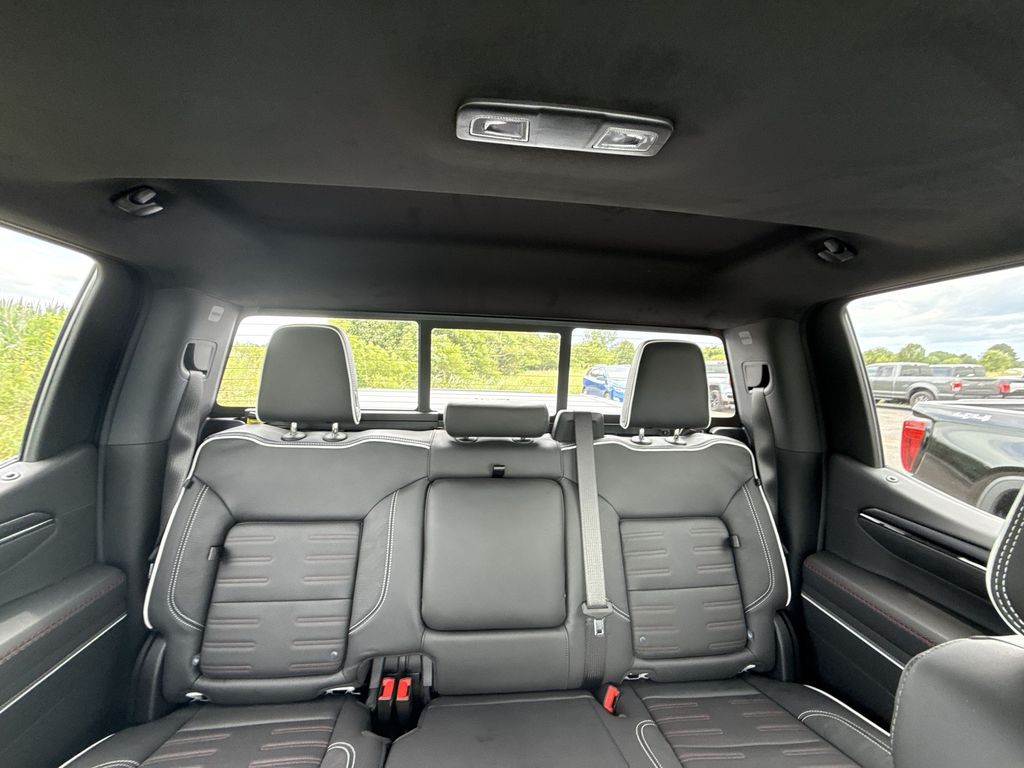 2026 GMC Sierra 1500 AT4X - Photo 28