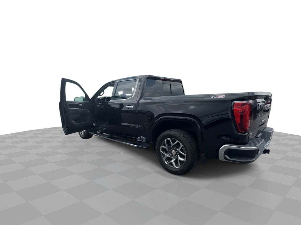 2024 GMC Sierra 1500 SLT - Photo 6